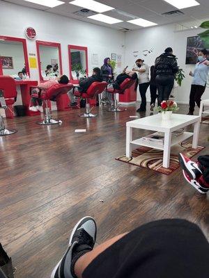 Total Looks Threading Salon