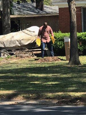 Yardman Johnson Lawn Care Services