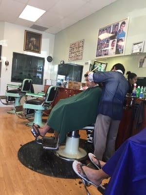 Daniels Barbershop