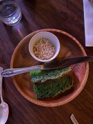 pandan kek 'kaya' coconut jam