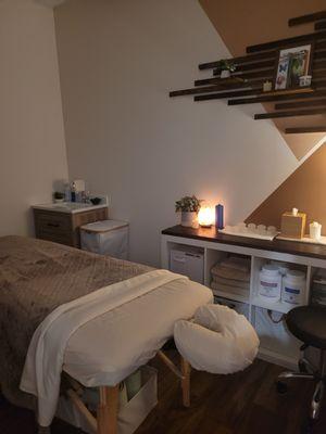 Massage treatment room