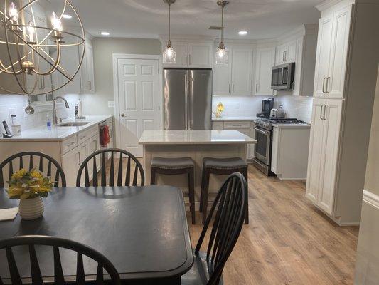 Sociel Cabinet Solutions