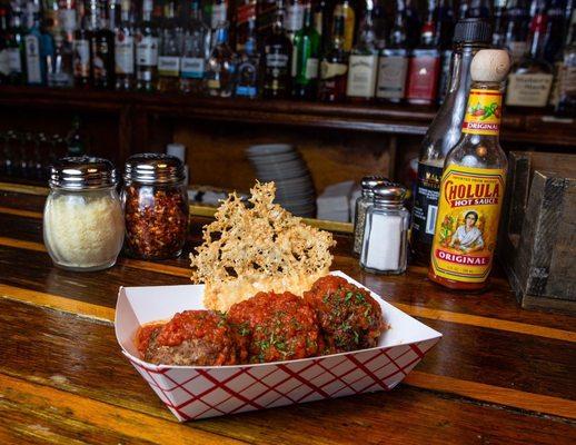 Meatballs & marinara