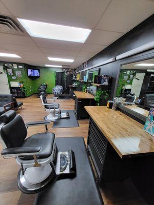 Avenue 13 Barbershop