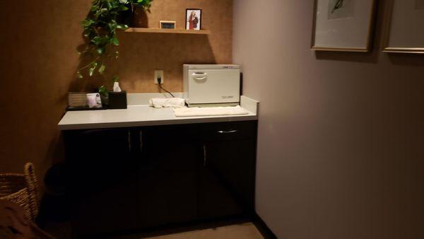 Essentials Massage & Facials of Brandon