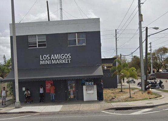 amigos mini market
