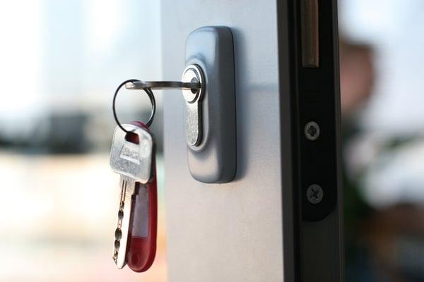 Your business is your livelihood, and protecting it is a priority. No matter your situation, our experienced locksmiths will get you back in