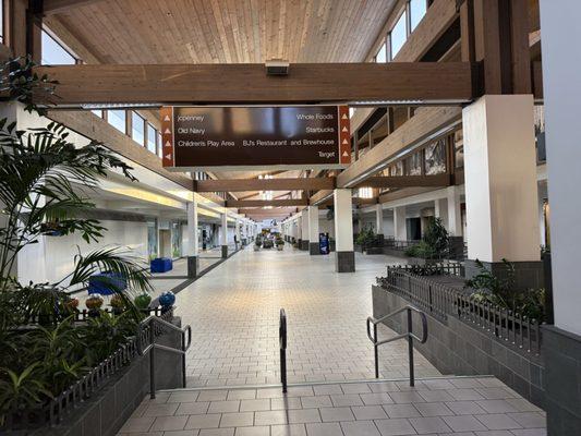 Empty dead 9/25/25 depressing