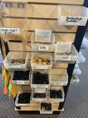 You can zoom in to view pricing on tumbles. See the small chips for $3 a piece.