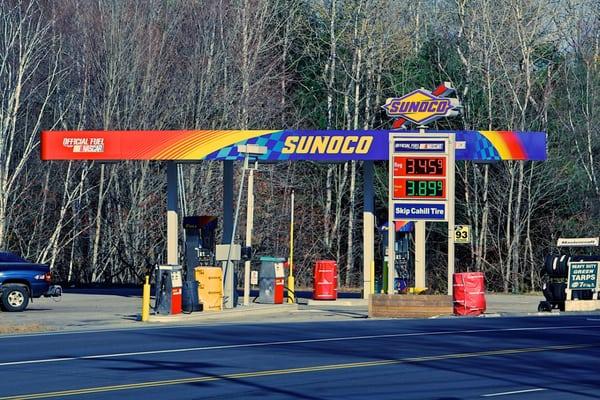 Professional, friendly service, family owned and operated for all your gas and tire needs!