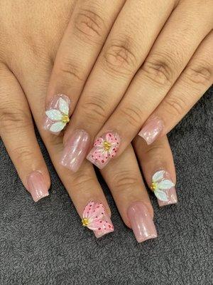 Royal Nails & Spa