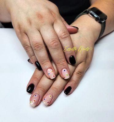 Esselle Nails