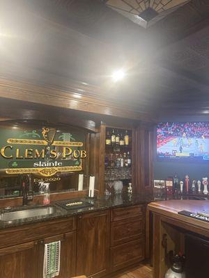 Clem’s Pub