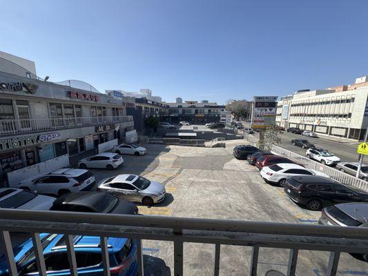 Reynaldo L Makabali, MD