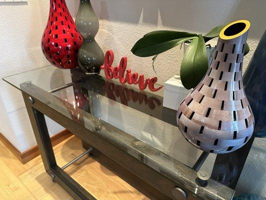 Smudge free glass entry table