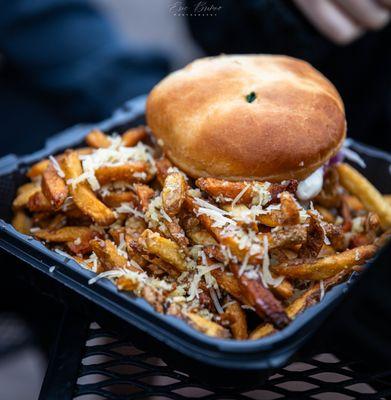 Make me wanna cry garlic obsession burger with garlic Parmesan fries