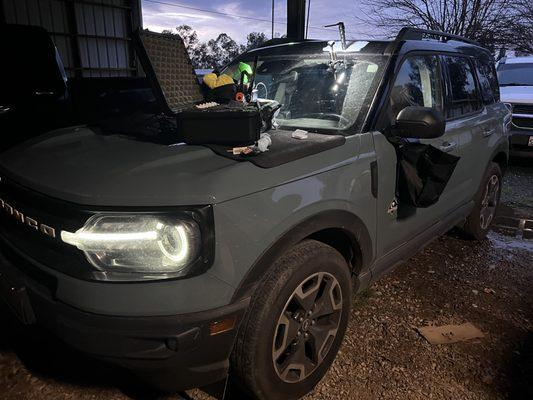 Elite Windshield Chip Repair