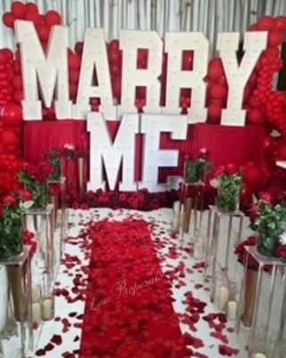 This is it--the pinnacle of romance. Go all out with The Grandest Package, where no detail is spared and the planning is fully handled.