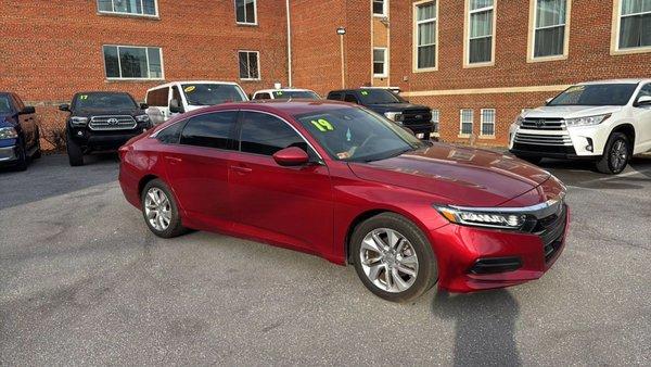 2019 Honda Accord LX w/ 79,336 miles