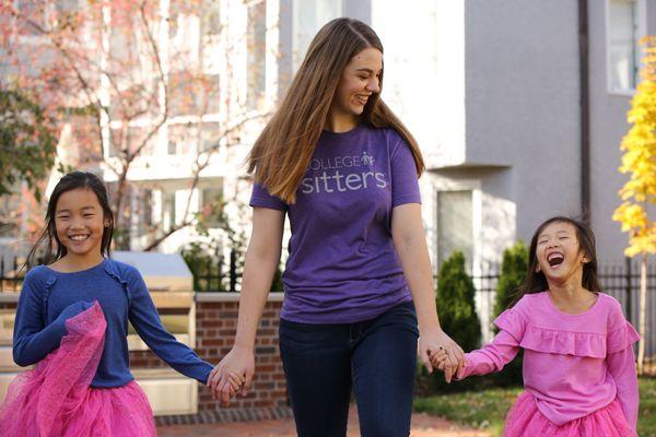 College Nannies and Sitters - Sherman Oaks