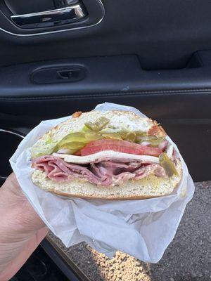 Los Pinos Deli Market