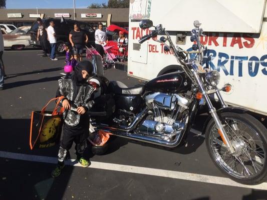 Halloween 2015 car show.