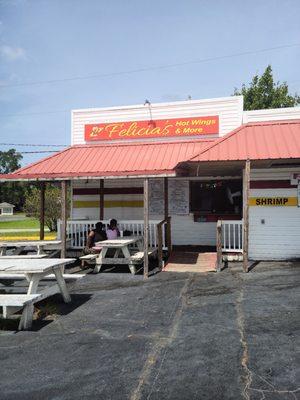 Felicia's Hot Wings & More