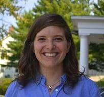 Jennifer Kerns, Reiki Master Teacher with over 8 years of clinical experience.