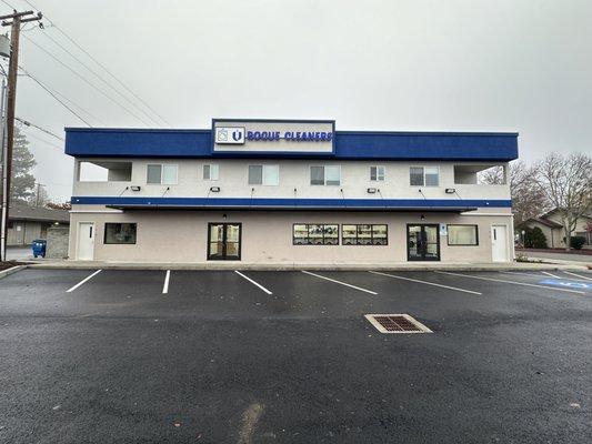 Rogue Cleaners & Laundromat