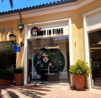 Attractive storefront in the Irvine Spectrum Center