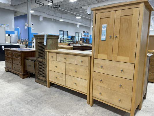 Habitat for Humanity ReStore - S Western Ave