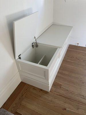 Bench with soft closing doors