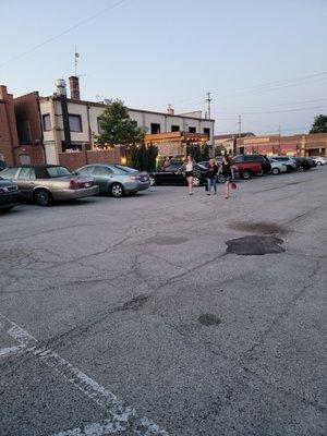 Merry Arts Pub & Grille