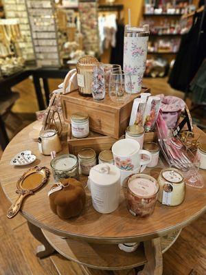 Francesca's Collections