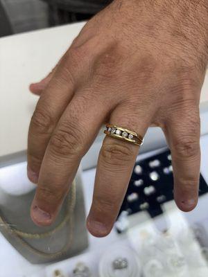 Bought my husband this ring . Very nice shop. Nice people. And affordable pricing