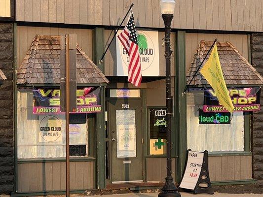 Green Cloud CBD & vape