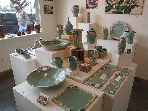 member owned gallery featuring 100% locally made hand crafted items.