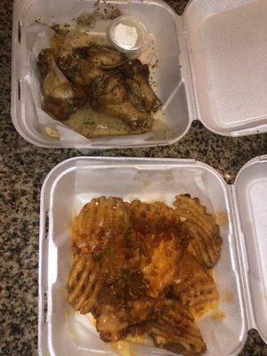Garlic pepper chicken wings- vudu fries
