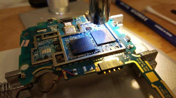 ISP to cellular device to bypass screen lock (Security) for client