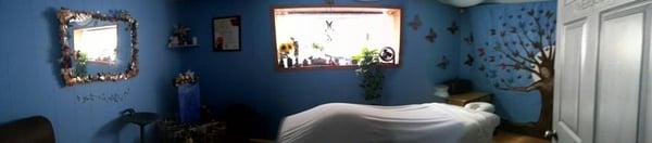 Here is a panoramic view of my massage room.