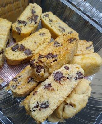 Chocolate chip mandel bread