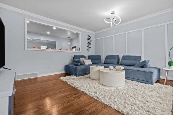 Laila Dakroub-RE/MAX Team 2000