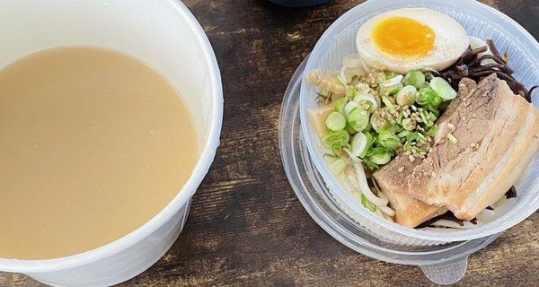 Tonkotsu Noodle with Udon to go