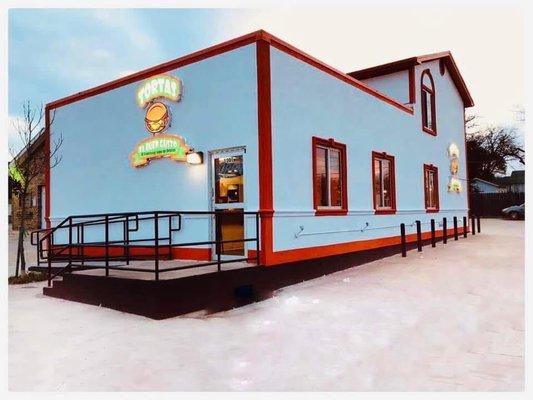 Come with friend and family, have a great Mexican breakfast, lunch or dinner!