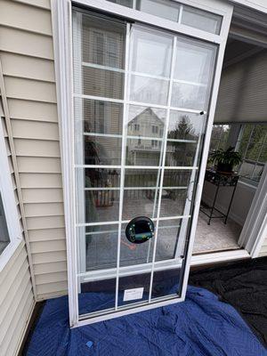 Patio door glass replacement
Tempered glass, white internal grids