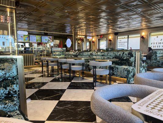 Uncommonly Rossina Fine Treats