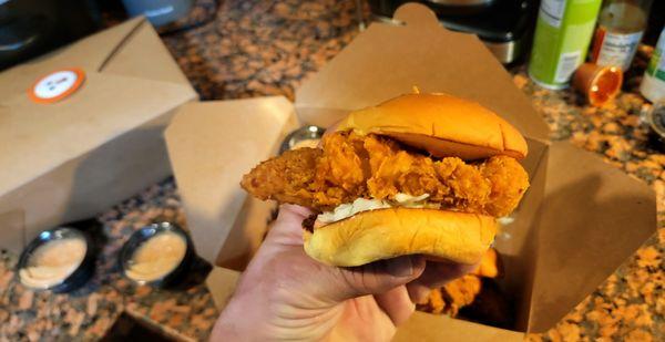 Chicken Slider - Crispy, juicy... Deicious!