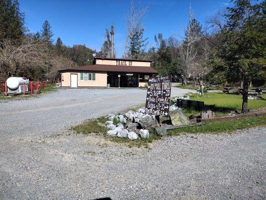 Trail In Rv Campground