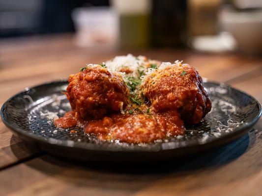 Meatballs
Ground Chuck and Veal, Ricotta, Bread Crumbs, House Tomato Sauce, Pecorino Romano