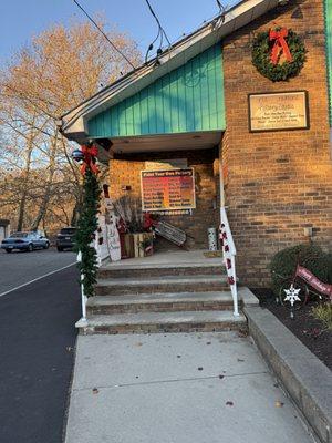 Arts & Creations Pottery Studio